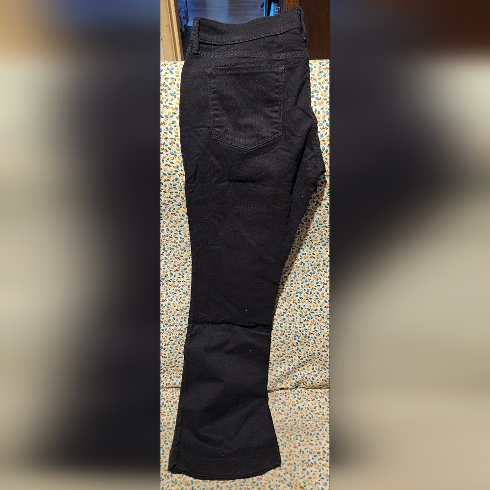 Women's Denizen from LEVI'S Black Jeans. Misses 14 Medium.